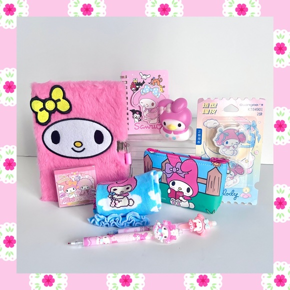 Sanrio Accessories - 🩷(MY321) My Melody Adorable 9-Piece Fuzzy Journal Bundle!